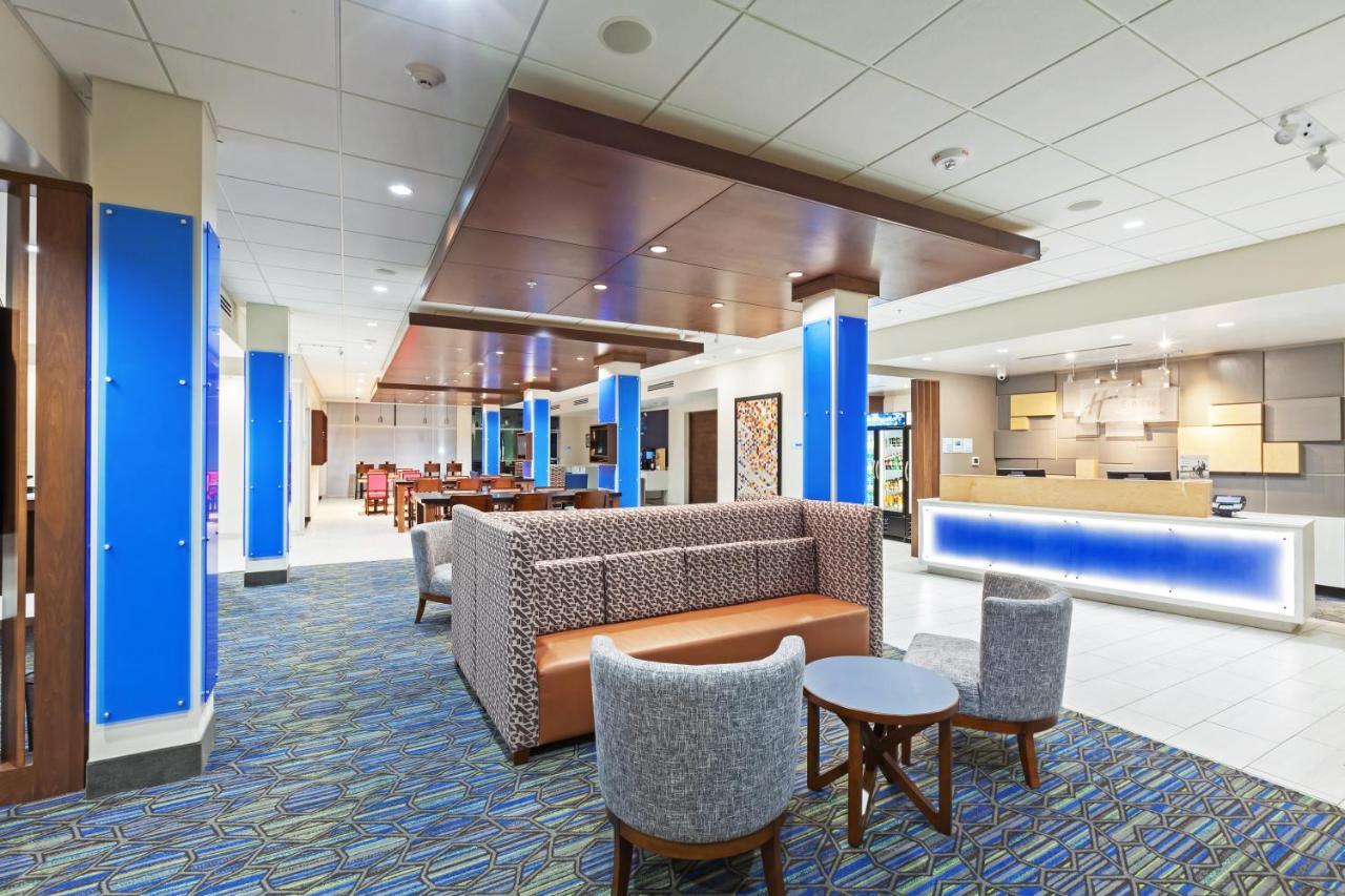 Holiday Inn Express & Suites Tulsa South - Woodland Hills By Ihg Exterior foto